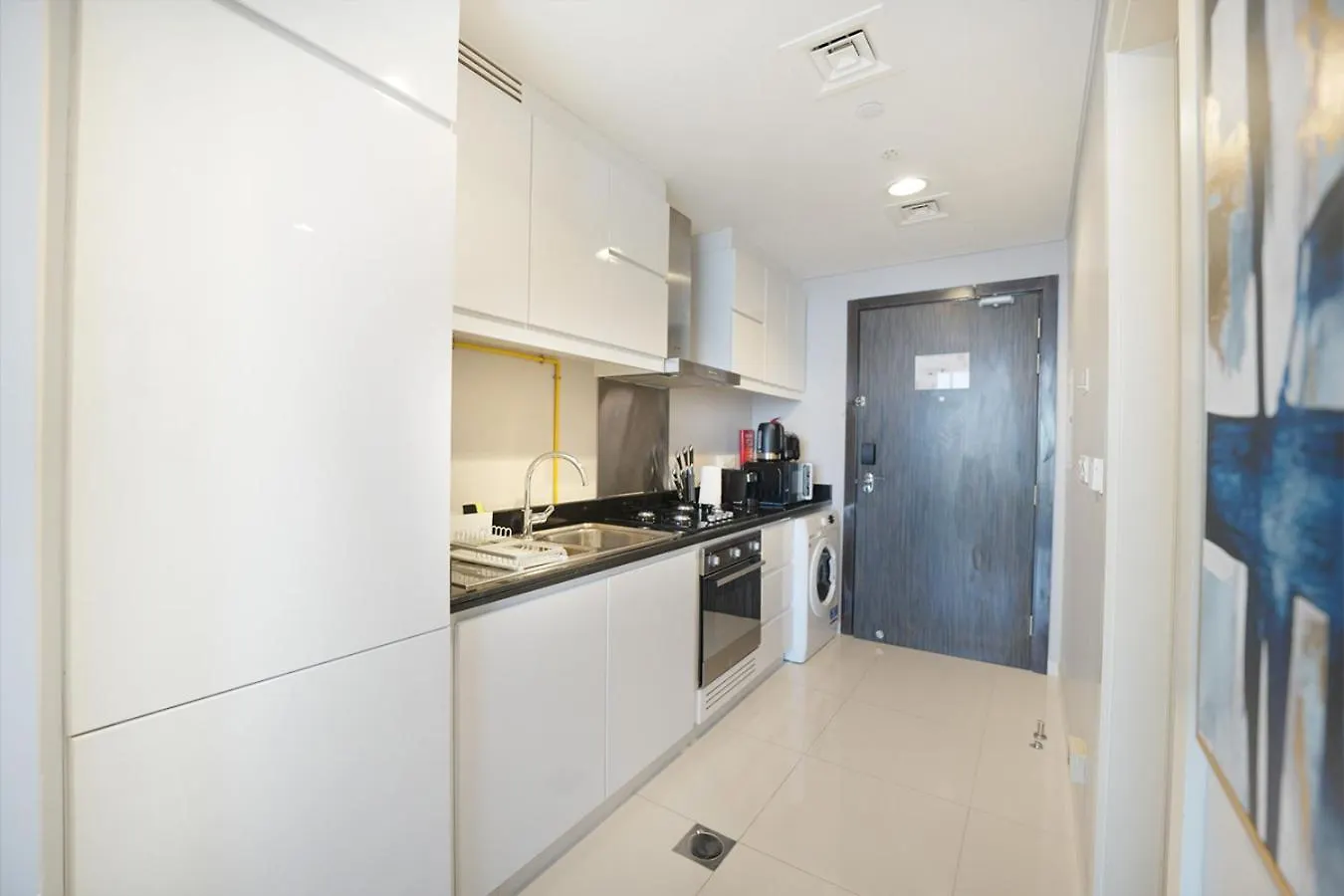 Easygo- Stylish Stu In Damac Hills Artesiad Apartment Dubai