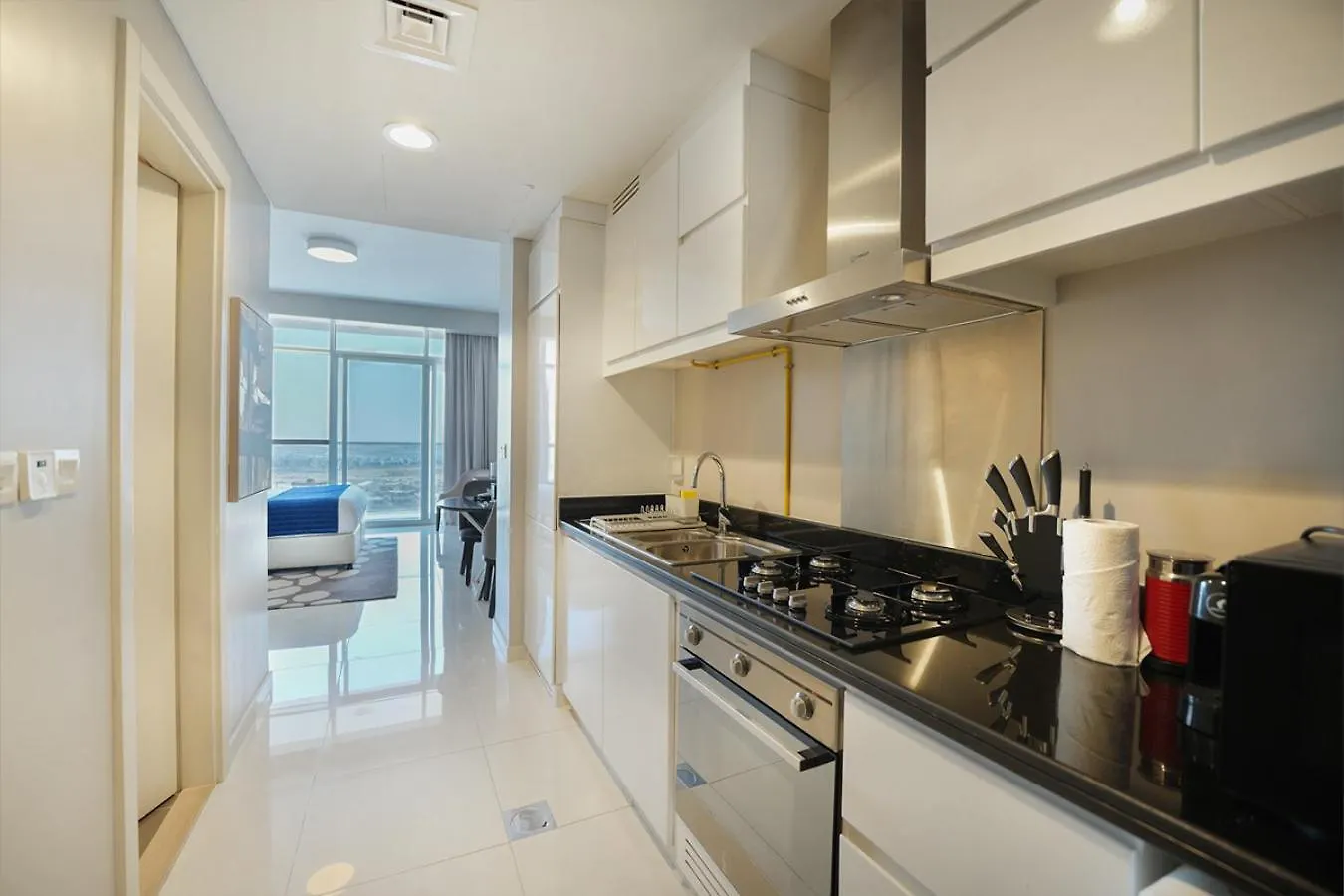 Easygo- Stylish Stu In Damac Hills Artesiad Apartment Dubai