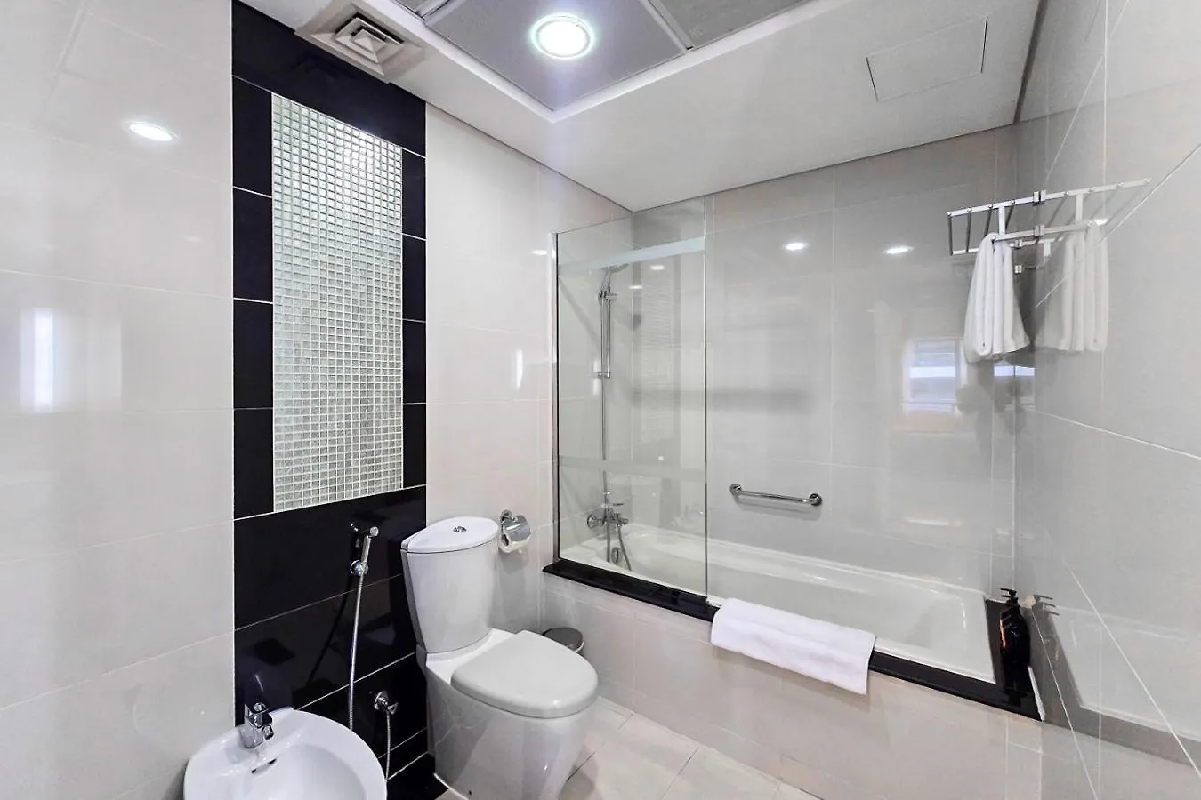 Easygo- Stylish Stu In Damac Hills Artesiad Appartement Dubai Verenigde Arabische Emiraten
